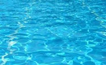 Du 21 juillet au 3 août 2025, la piscine Hélios sera fermée.