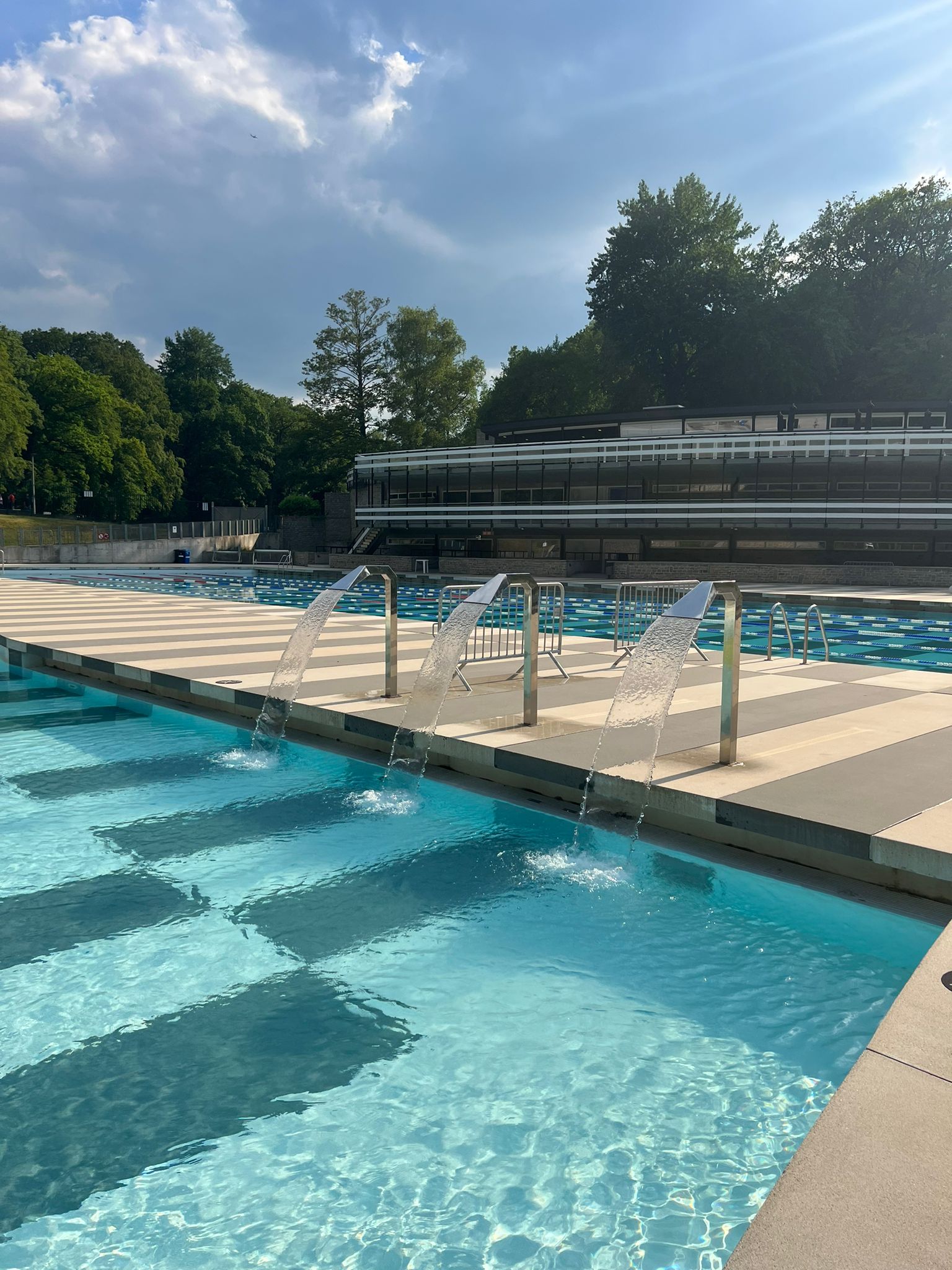 Nous sommes officiellement ouverts !